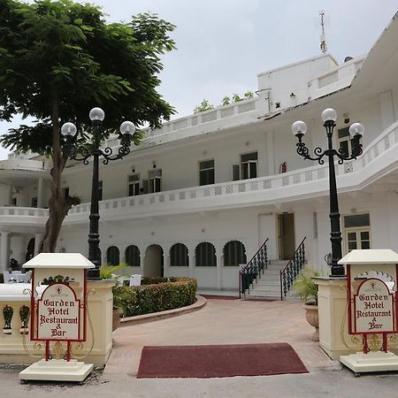 Garden Hotel - Heritage By Hrh Group Of Hotels Ουνταϊπούρ Εξωτερικό φωτογραφία