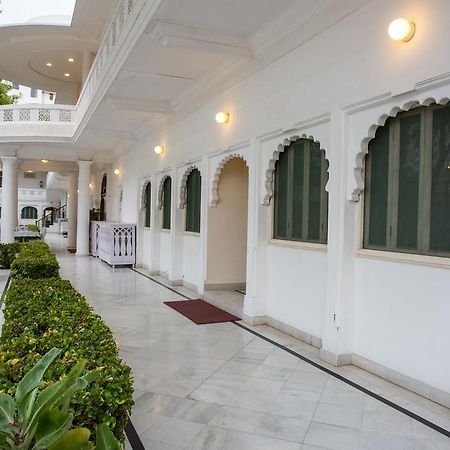 Garden Hotel - Heritage By Hrh Group Of Hotels Ουνταϊπούρ Εξωτερικό φωτογραφία