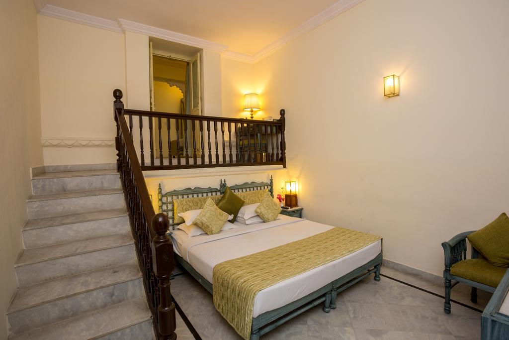 Garden Hotel - Heritage By Hrh Group Of Hotels Ουνταϊπούρ Εξωτερικό φωτογραφία
