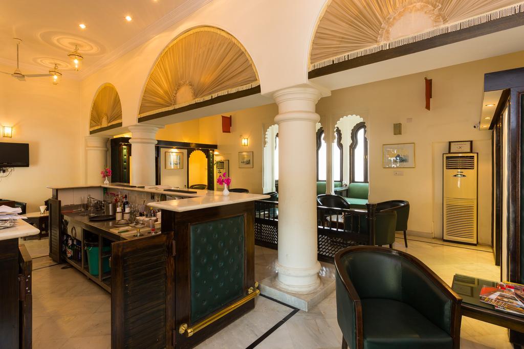Garden Hotel - Heritage By Hrh Group Of Hotels Ουνταϊπούρ Εξωτερικό φωτογραφία