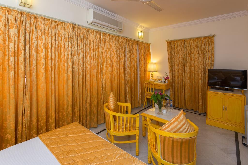 Garden Hotel - Heritage By Hrh Group Of Hotels Ουνταϊπούρ Εξωτερικό φωτογραφία